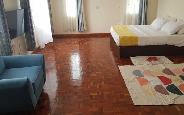 Esao Airport Suites