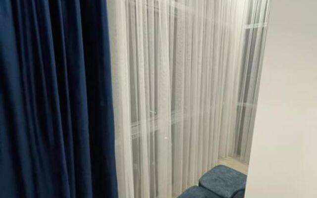 Lovely 1-bedroom apartment with pool.