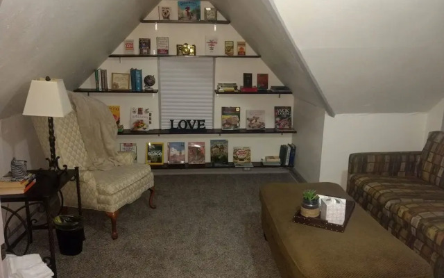 Beautiful Downtown Indy Guest Homes