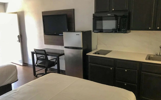 Super 8 North Charleston