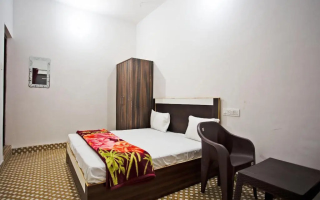 Green Pine by OYO Rooms