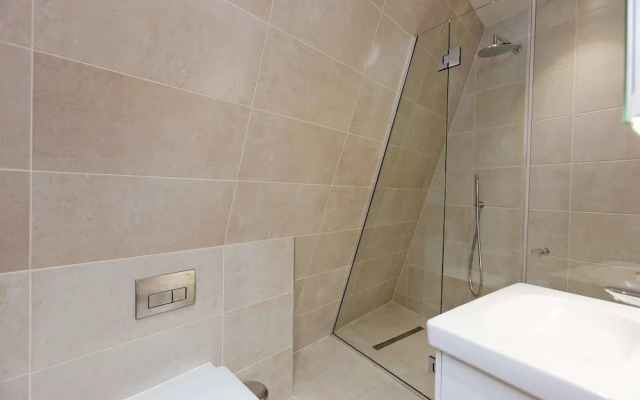 Luxury Loft Oxford Street with AC