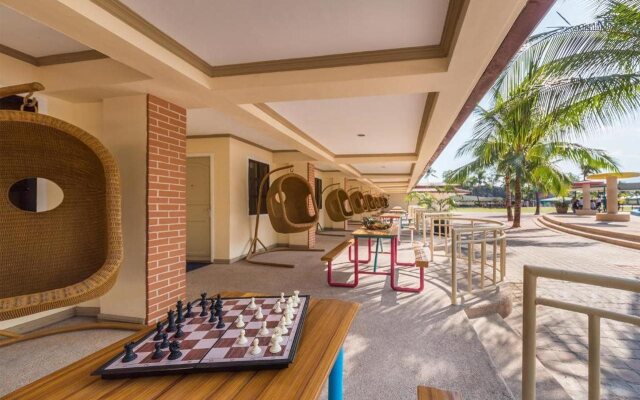 Whiterock Beach Hotel + Waterpark