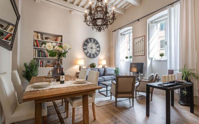 Casa Janca in Lucca With 1 Bedrooms and 2 Bathrooms