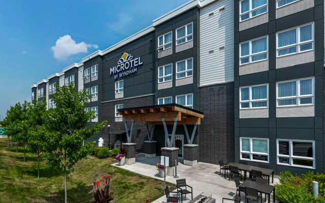 Microtel Inn & Suites by Wyndham Kanata Ottawa West