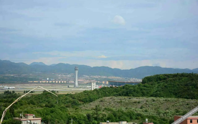 Puhua Hotel