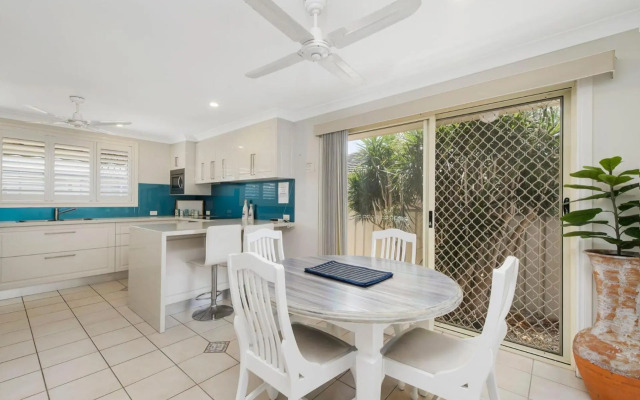 Burkeys, 5 Main Street