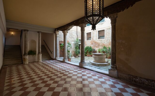 Ca'Longo Palace VellutoApartment