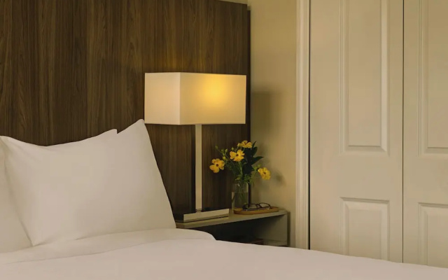 The Point Hotel & Suites Orlando