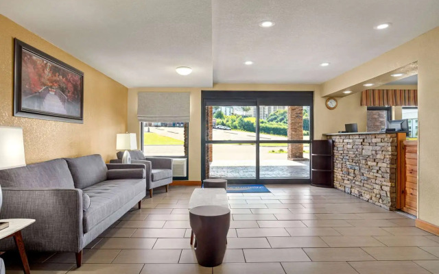 Howard Johnson by Wyndham Pigeon Forge