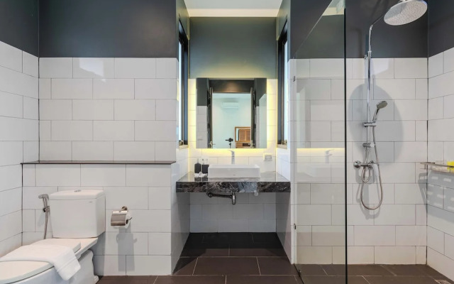 3BR Pool Villa Bathtub Near Beach V243