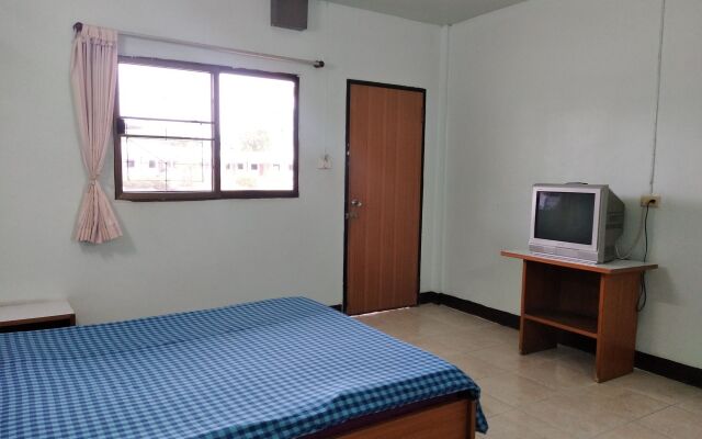 Taweesub  Resort
