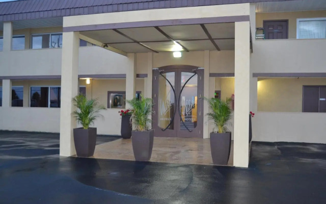 Howard Johnson Inn Monroe