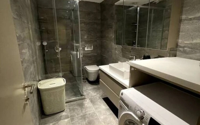 Spacious New 2 1 Apartment-near Mall of Istanbul