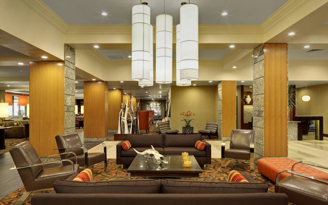 DoubleTree by Hilton Hotel St. Louis - Chesterfield