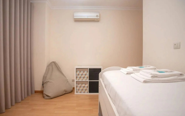 Modern 2-bedroom Flat in Odivelas