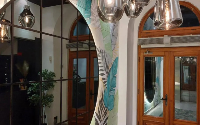 Natali luxury suites- mini rooms