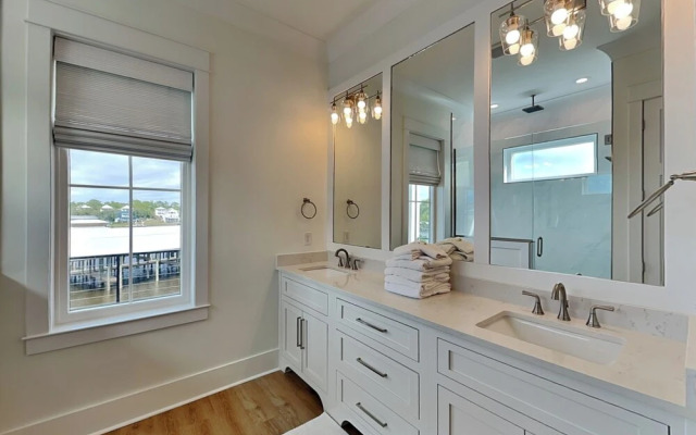 The Osprey #8 - Pelican Landing