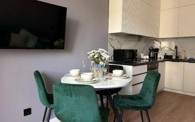 Апартаменты на Четаева 43А