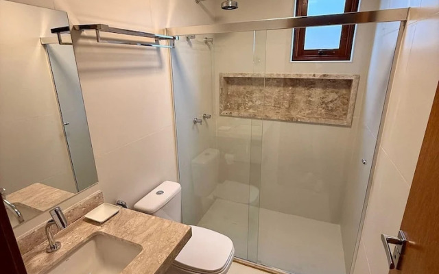 Refúgio Elegante e Confortável 25