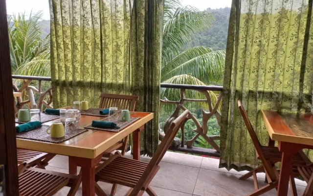 Serenity Lodges Dominica