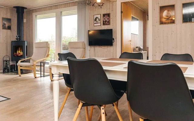 6 Person Holiday Home in Otterup