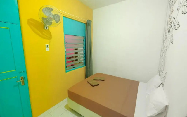 Snooze Hostel Malang