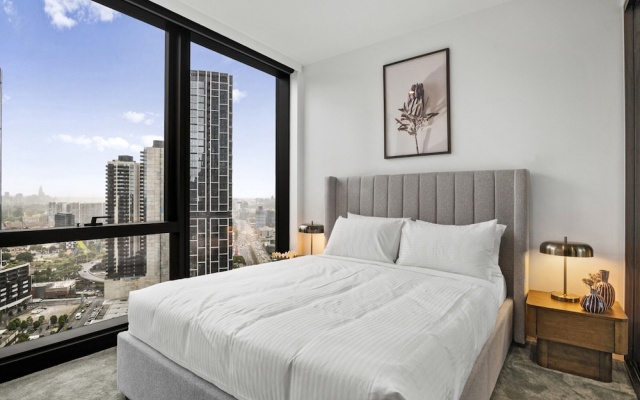 Modern 2BR Southbank Views + Pool Gym Near Casino – Guest Rooms – Melbourne