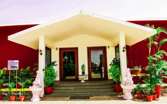 Camel Valley Resort