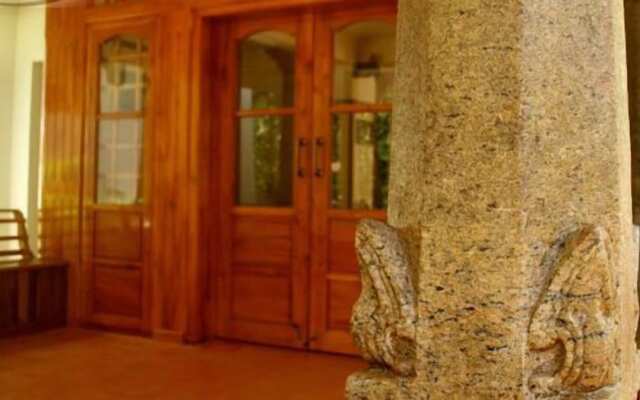 Palmleaves Beach Resort