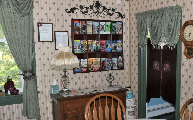 Carriage Stop Bed & Breakfast