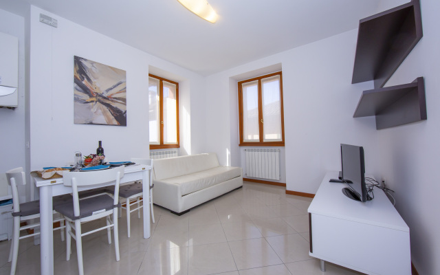 Fontana Del Lago Apt. 2