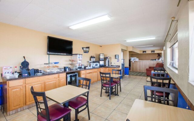 Great Bend Travelodge