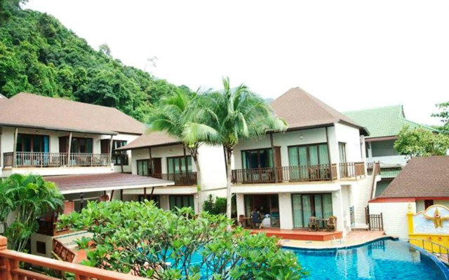 Mac Resort Hotel