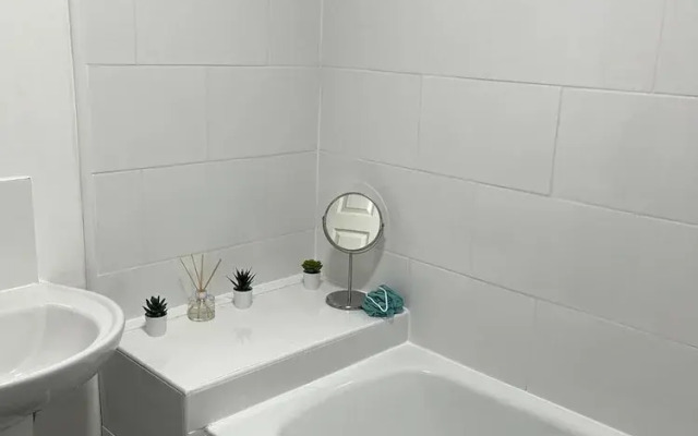 Liverpool Hideaway - Modern 3-bed House