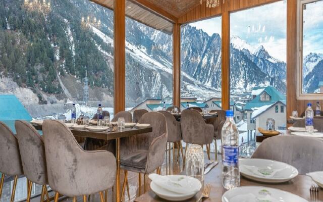 Hotel Snowland Sonmarg