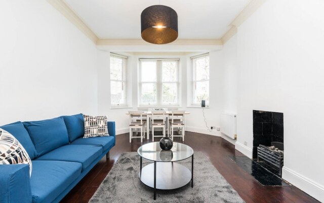 Super Exclusive 3 Bedroom Flat Heart of Chelsea