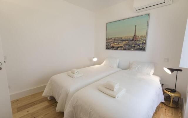 Lovelystay - Chic, Citrus Home - Private Garden And Parking