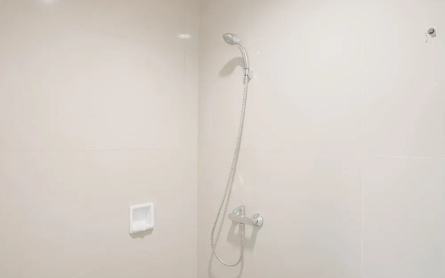 Comfortable Studio Room At Tree Park Bsd Apartment