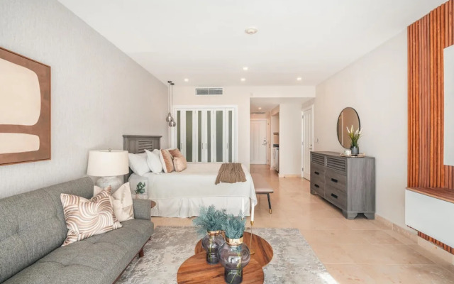 Modern Studio With Ocean View in Punta Palmera