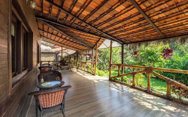 Shangri La Jungle Resort