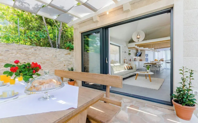 Villa Stone Pearl