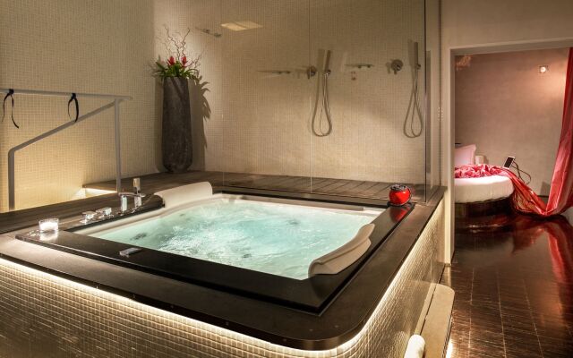 Suite Sistina For Brave Lovers