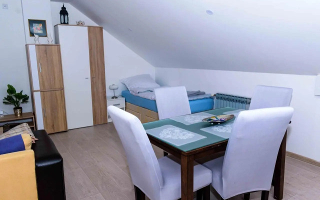 Studio Apartman Mary