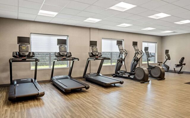 Hampton Inn & Suites Cincinnati West