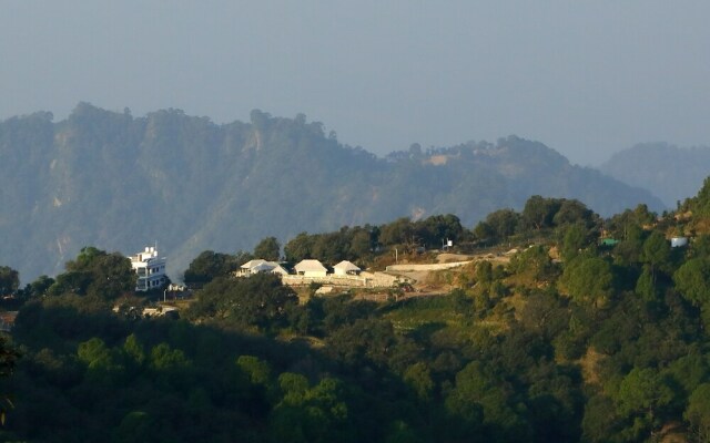 Charekh Food & Forest Resort