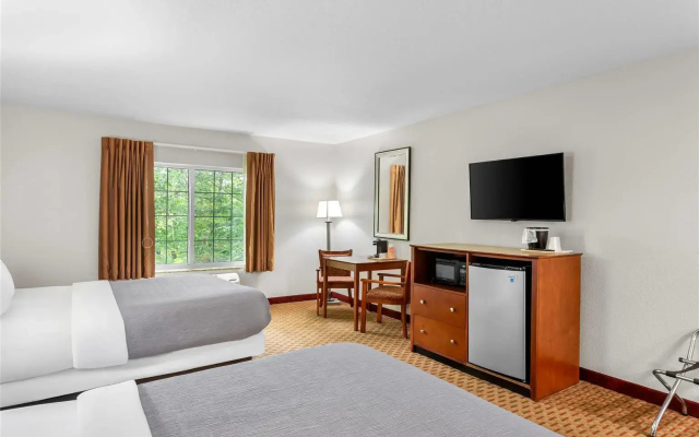 Quality Inn Near Interstate I94