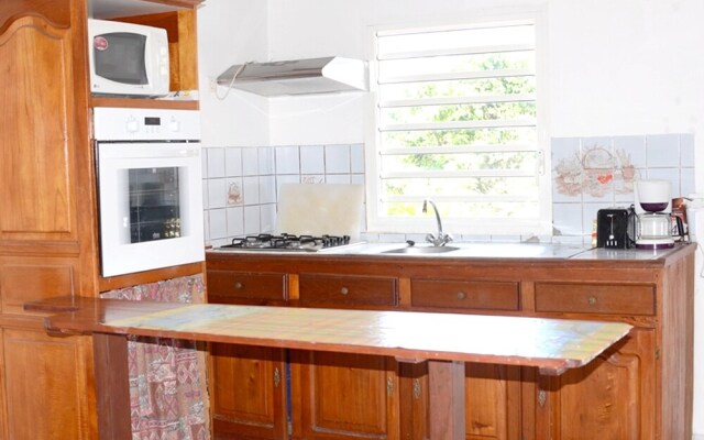 Apartment With 2 Bedrooms in Deshaies, With Private Pool, Enclosed Gar