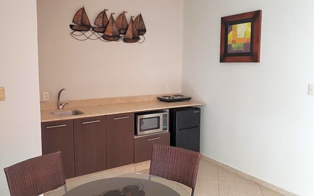Hotel Carasol Villas & Suites