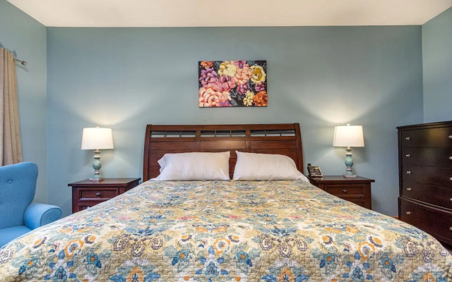 Meadows 126 by Casago